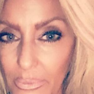 Meet your Posher, Marie